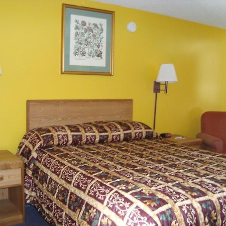 Rodeway Inn & Suites Austin Zewnętrze zdjęcie