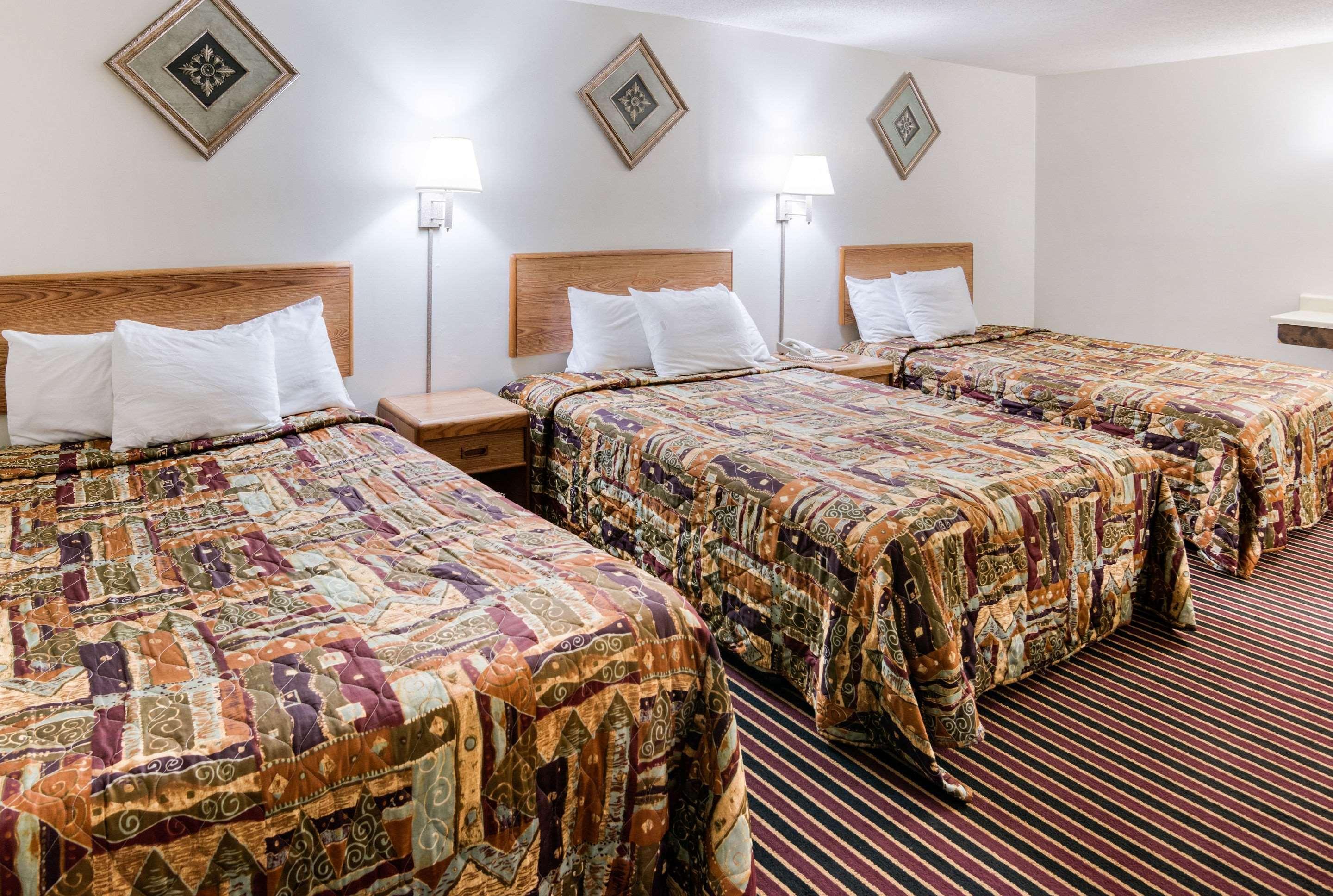 Rodeway Inn & Suites Austin Zewnętrze zdjęcie