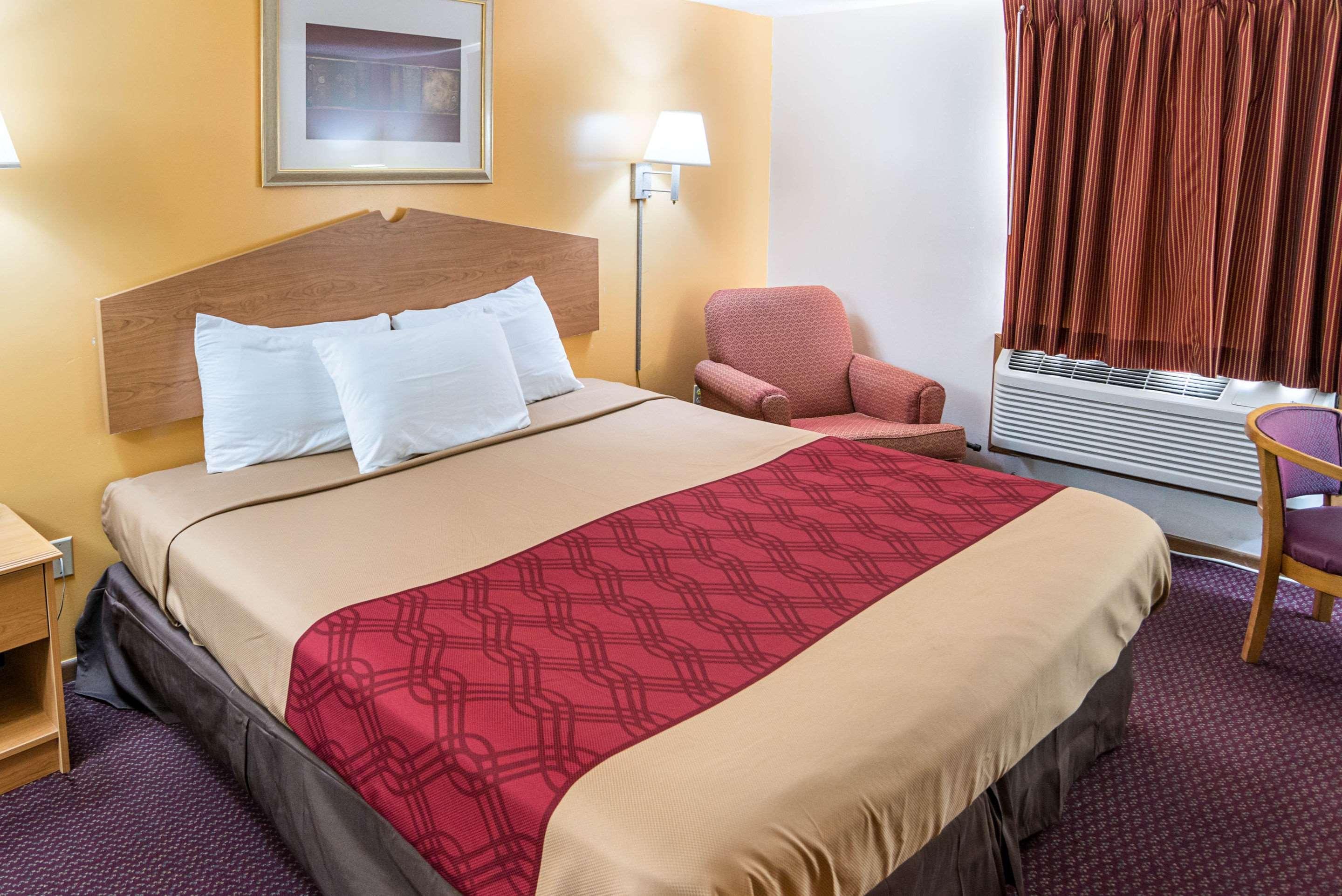 Rodeway Inn & Suites Austin Zewnętrze zdjęcie