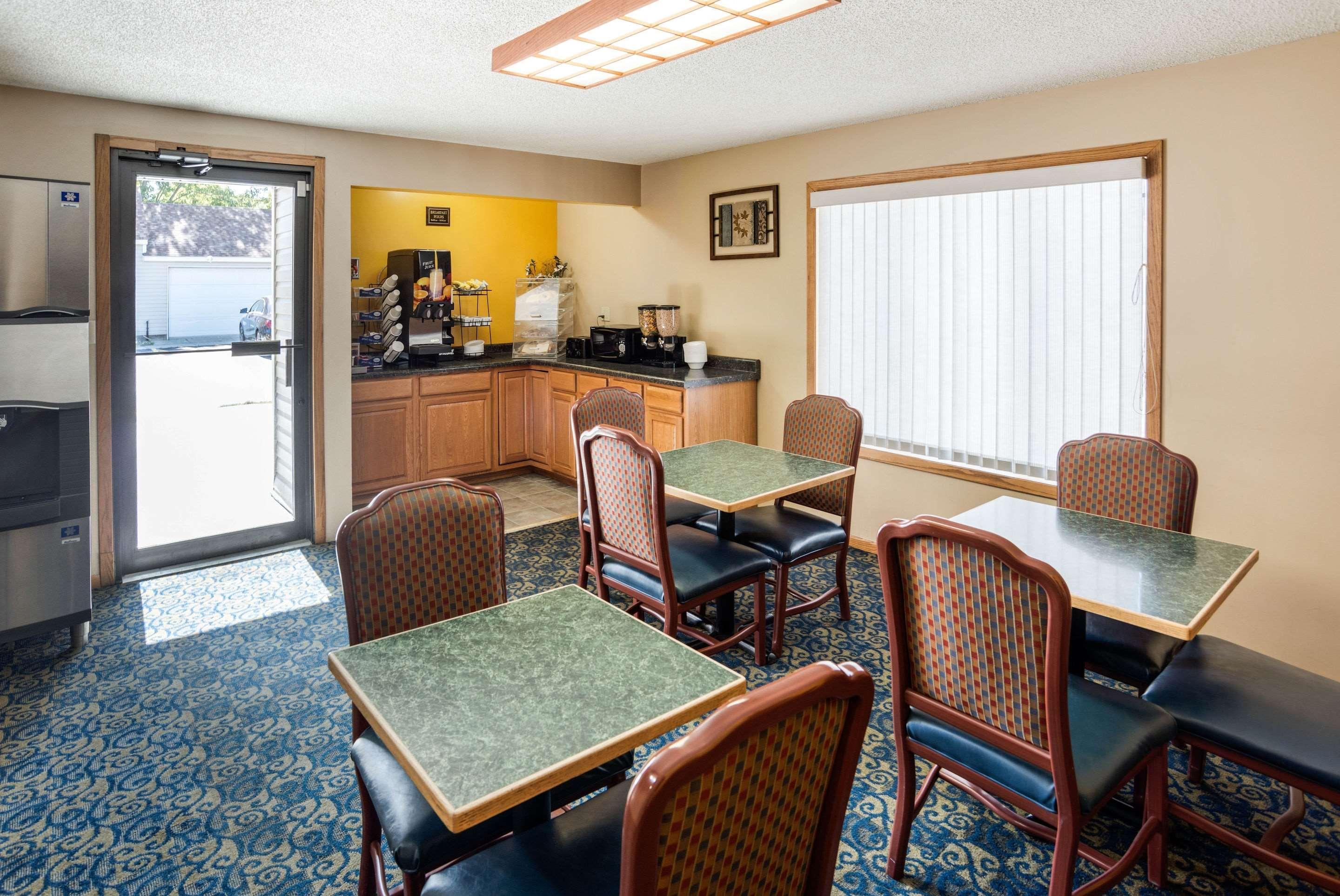 Rodeway Inn & Suites Austin Zewnętrze zdjęcie